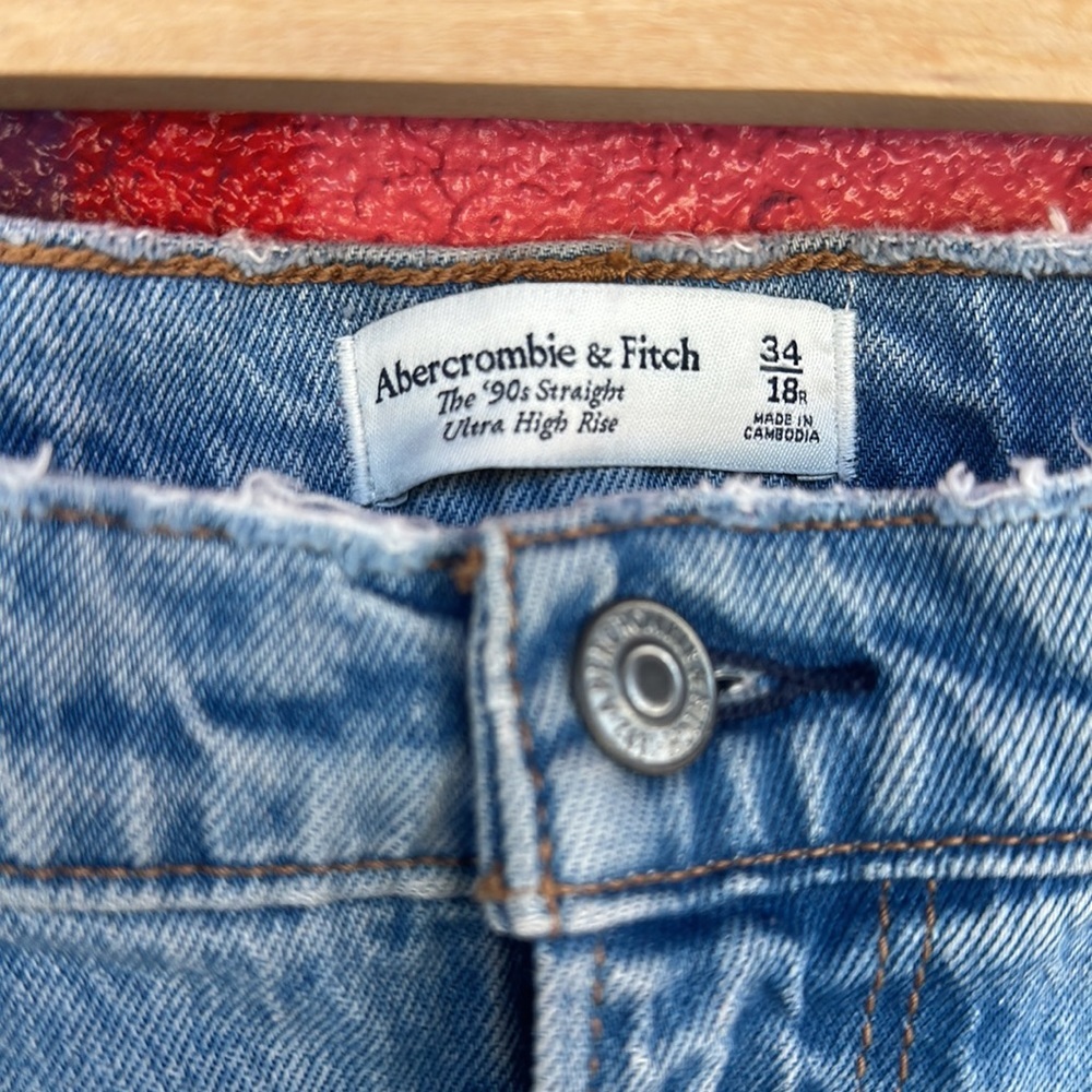 NWT Abercrombie & Fitch the 90s straight ultra high-rise 34 women’s - Picture 4 of 6